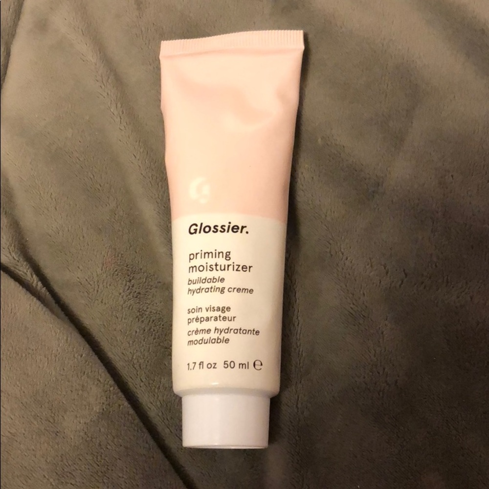 glossier priming moisturizer